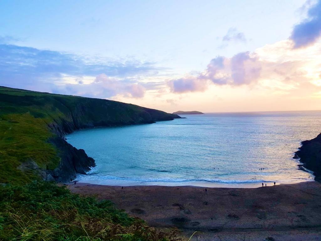 Wild Coastal Retreat At Troed Y Rhiw Aberporth, West Wales Villa Dış mekan fotoğraf
